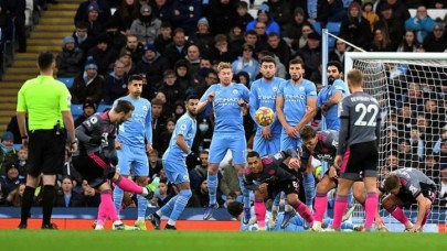 İngiltere'de Manchester City ile Leicester City arasında 9 gollü maç!
