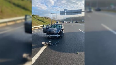 İstanbul-İzmir otoyolunda kaza: Tarık Zarif Kalabaş ve Erdoğan Saim öldü,  Ceyhun Akyelen ile Meliha Meryem Nacar yaralı