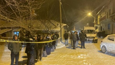 Afyon'da 58 yaşındaki Hacer Evlice evinde boğazı kesilmiş halde ölü bulundu