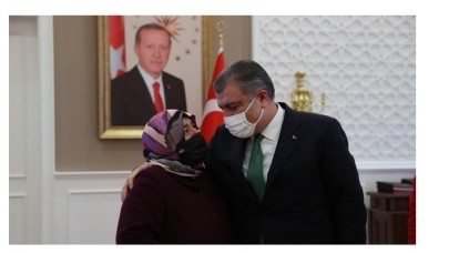 Elazığ depremi enkazından kurtarılan Azize Çelik'ten Bakan Koca'ya ziyaret