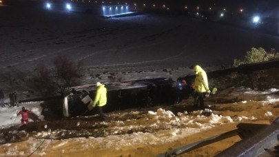 Gaziantep TAG Otoyolu'nda otobüs devrildi: 28 yaralı