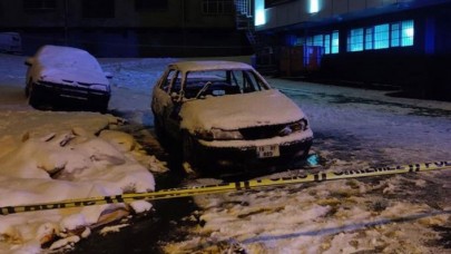 Gaziosmanpaşa'da 10 yıldır park halinde olan araçtan erkek cesedi çıktı