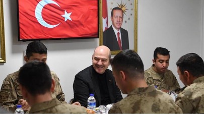 İçişleri Bakanı Soylu'dan Cudi Dağı'nda 'Türk bayrağı' paylaşımı