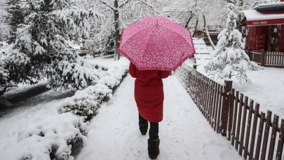İllerden açıklamalar peş peşe geldi: Bir çok ilde 'kar' izni