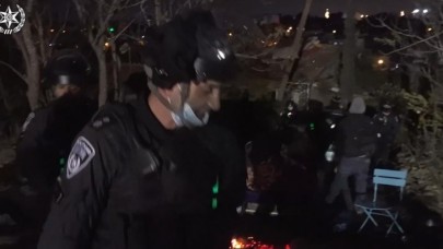 İsrail güçleri Şeyh Cerrah’ta Filistinli ailenin evini yıktı