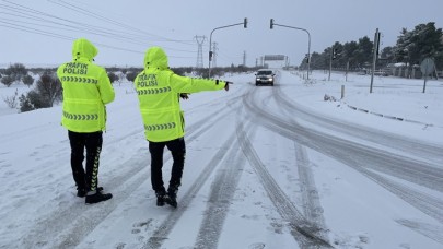 Kar yolları kapadı: Türkiye'de kar yağışı nedeniyle hangi yollar kapalı?
