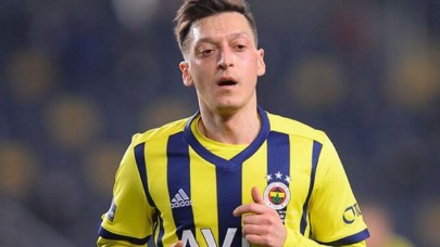 Mesut Özil'den flaş hamle: Satın almak istediği takım çok şaşırtacak