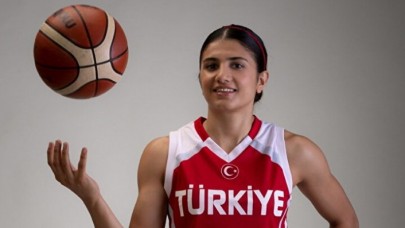 Milli basketbolcu Merve Aydın Kadıköy Belediyesine isyan etti! 'Artık yeter'