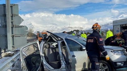 Niğde'de feci kaza: Fatma Ay ve kızı Seda Ay öldü