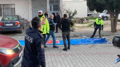 Rüzgarın etkisiyle çatıdan düşen 10 kiloluk taş can aldı: Nurhayat Altınkaya hayatını kaybetti