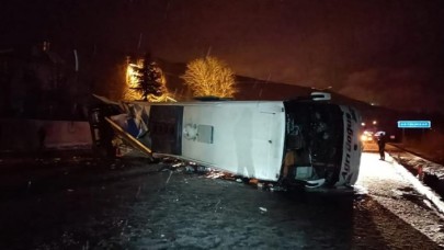 Sivas'ta feci kaza: Mehmet Emin Solhan öldü,  25 kişi yaralandı