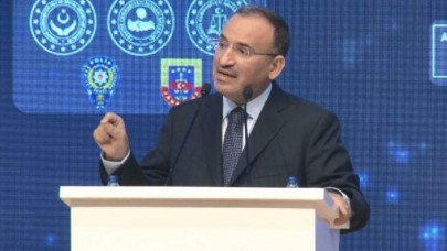 Adalet Bakanı Bekir Bozdağ: Bu 'Ama'lar anamızı ağlattı! Doğru kararı medya ayaklanmadan vereceğiz