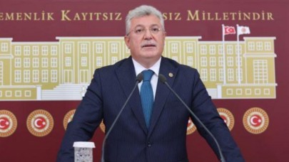 AK Parti Grup Başkanvekili Akbaşoğlu,  EYT platformu temsilcileri ile görüştü