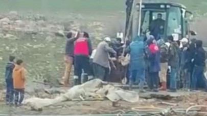 Bingöl'de toprağın altından gelen inleme sesleri koca köyü ayağa kaldırdı: İş makineleri hemen bölgeyi kazdı