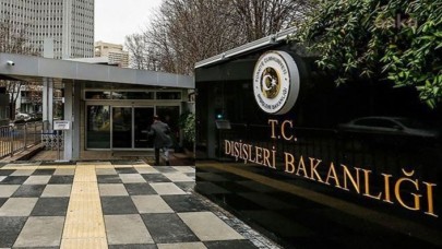Dışişleri,  Ukrayna'dan Polonya'ya geçen Türk vatandaşları için önemli bilgiler paylaştı