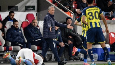 Fenerbahçe Sparta Prag'a yine yenildi,  İsmail Kartal'dan itiraflar geldi