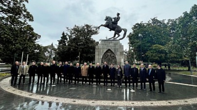 İktidarı muhalefeti Atatürk'te birleşti: Samsun'da siyasi partilerden ortak açıklama