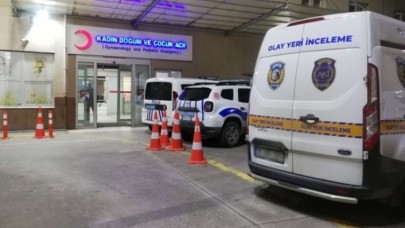 İzmir'de sokaktan evdeki eşine bağırdı,  bıçaklandı: Hasan Erdoğan öldü