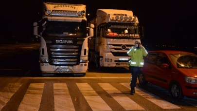 Konya-Ankara yolu ulaşıma kapandı