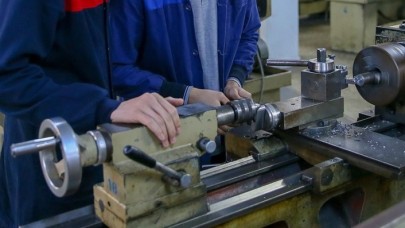 İş imkanları mesleki eğitim merkezlerine ilğiyi artırdı