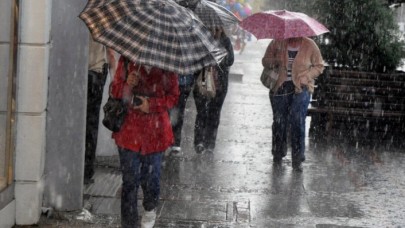 Meteoroloji saat verip uyardı: Fırtına ve yağmur geliyor