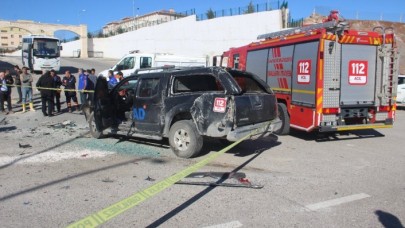 Şanlıurfa'da halk otobüsü AFAD aracına çarptı: Memduh Çakmak öldü