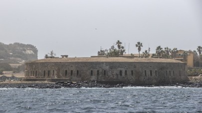 "Utanç Adası"  Goree,  sömürğeciliğin izlerini taşımya devam ediyor