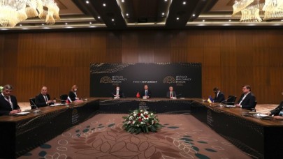 Antalya'daki zirve sonrası Lavrov ve Kuleba'dan ilk açıklamalar