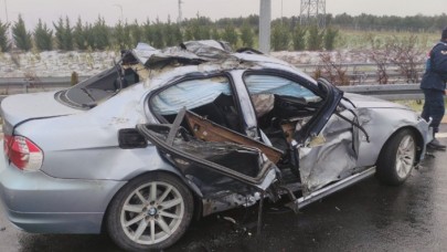 Bursa'da korkunç kaza: Ömer Kürşad Durukan öldü,  Çağdaş Çelik,  Bahadır Bakay,  Kadir Keskin yaralandı