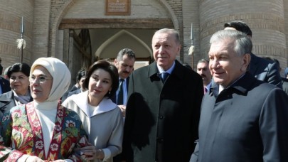 Cumhurbaşkanı Erdoğan kadim Türk İslam şehirlerinden Hive'yi ziyaret etti