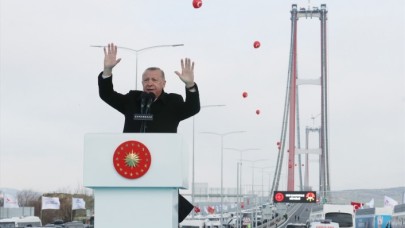 Cumhurbaşkanı Erdoğan köprü ücretine "Pahalı mı?" diye sordu! Kalabalık hep bir ağızdan yanıt verdi