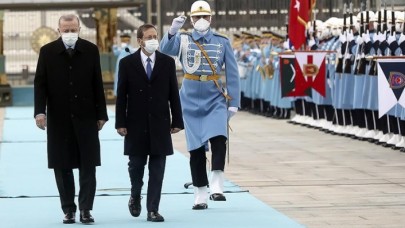 Cumhurbaşkanı Erdoğan,  İsrail Cumhurbaşkanı Herzog'u işte böyle karşıladı!