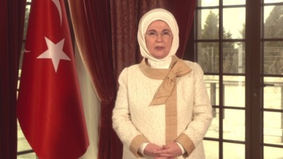 Emine Erdoğan'dan Kızılay'a destek çağrısı
