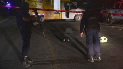 Horoz dövüşü yaptıranlara silahlı baskın: 19 kişi öldü
