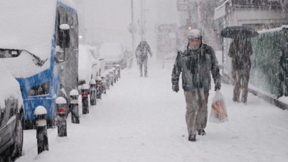 İstanbul'da kar yağışı ne kadar sürecek? Meteoroloji'den merak edilen soruya yanıt