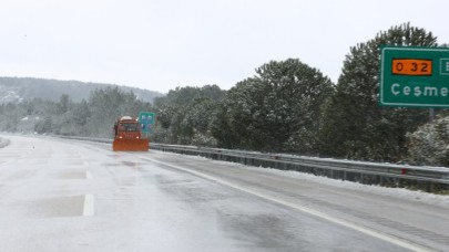 İzmir'de görülmemiş olay: Herkes telefona sarıldı!