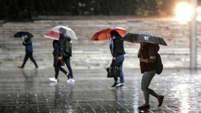 Meteoroloji açıkladı: Marmara,  Karadeniz ve Akdeniz'de sağanak,  5 ilde sel,  su baskını riski var