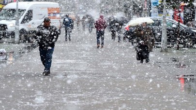 Meteoroloji illerin isimlerini tek tek sayarak uyardı: Çok kar yağacak,  yağmur da var