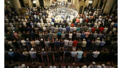 Ramazan ayının ilk teravihi yarın kılınacak