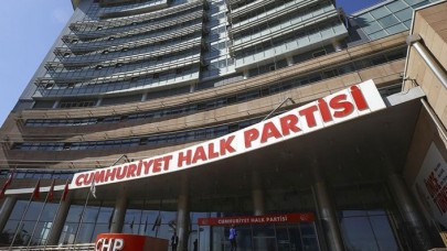 Trol ağını detaylarıyla ifşa etti! 200 kişilik ekip gündem belirliyor!