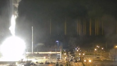 Ukrayna'da nükleer santral yanıyor: Avrupa'nın en büyüğü,  patlarsa Çernobil'den 10 kat büyük olur
