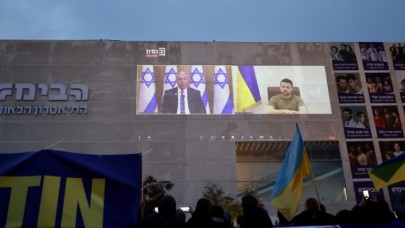 Zelenskiy,  "Yahudileri korumak için" İsrail'den askeri destek istedi