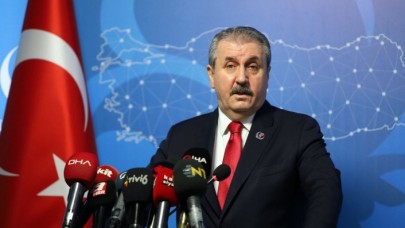 Cumhur İttifakı ortağı olduklarını açıklayan Destici,  Millet İttifakı'nın cumhurbaşkanı adayı için gönlünden geçen ismi açıkladı