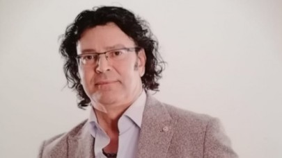 Dolandırıcılıkta devrim yaptılar! 'Abdülmecit Han dizisinde başrolsün' deyip,  oyuncu olmak isteyen Cüneyd Eldem'in yüz binlerce lirasını çarptılar!