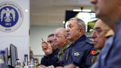 Hulusi Akar gece yarısından sonra açıkladı: Dev operasyon başladı