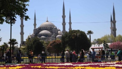 İstanbul Valiliği'nden 'İBB'ye ramazanda Sultanahmet engeli' haberine açıklama