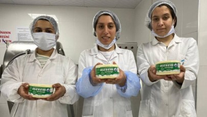 İzmir'de meslek edinen gençler ürettikleri tereyağıyla marka oldu