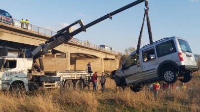 Kızılırmak'a düşen araçtaki Tahir Yılmaz ve Buket Yılmaz öldü