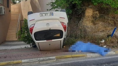 Manavgat'ta kaldırımda yürürken otomobil çarptı: Gülizar Tırkaz öldü