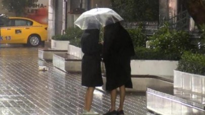 Meteoroloji'den flaş uyarı: 43 ilde kuvvetli yağmur ve toz!